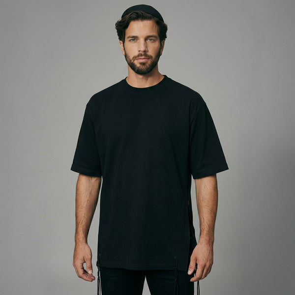 BLACK T-SHIRT