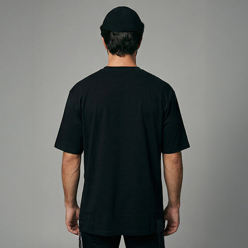BLACK T-SHIRT